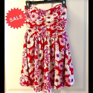 ‼️4/$15‼️ F21 beautiful floral dress